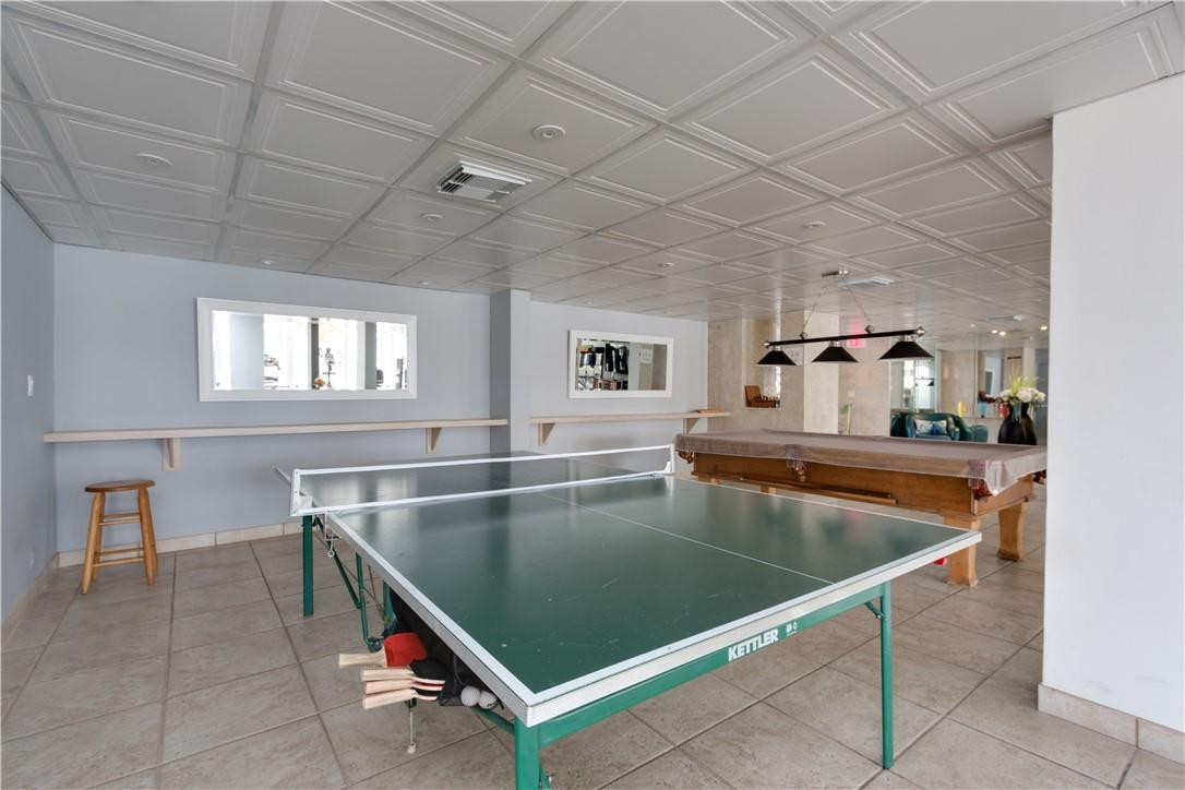 DORSEY ARMS - Residential