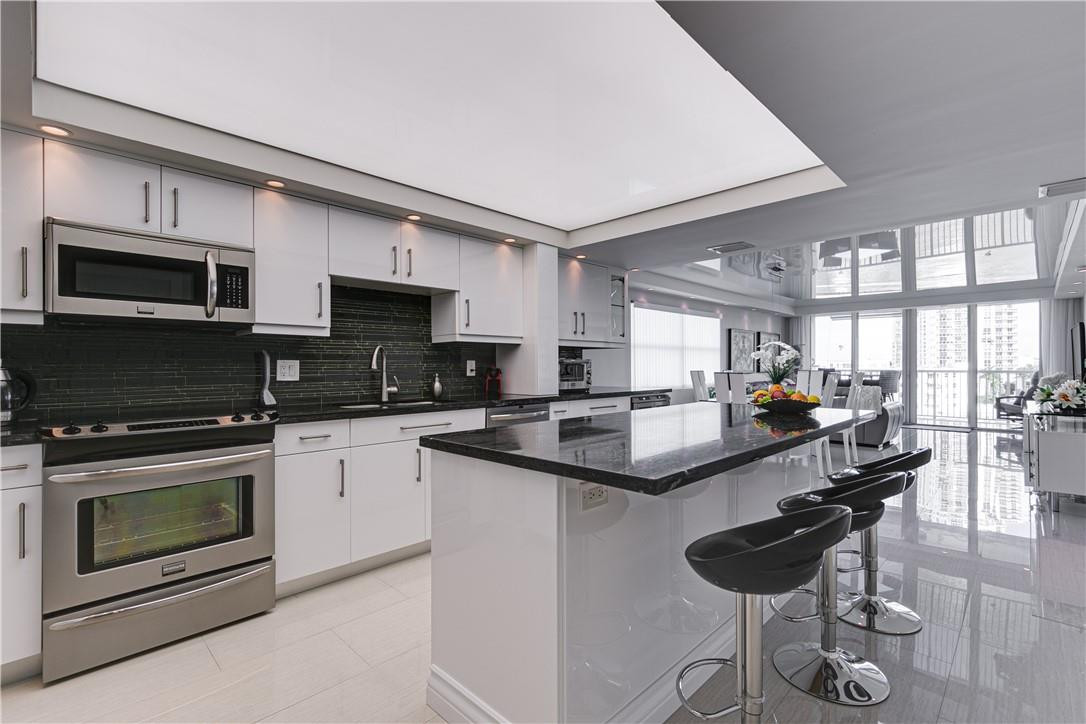 DORSEY ARMS - Residential