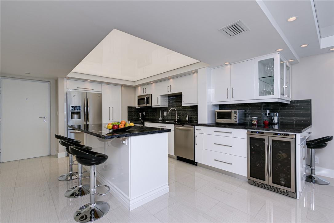 DORSEY ARMS - Residential