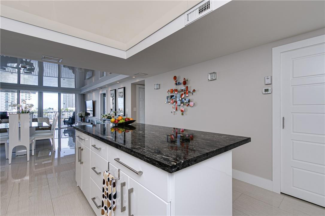 DORSEY ARMS - Residential