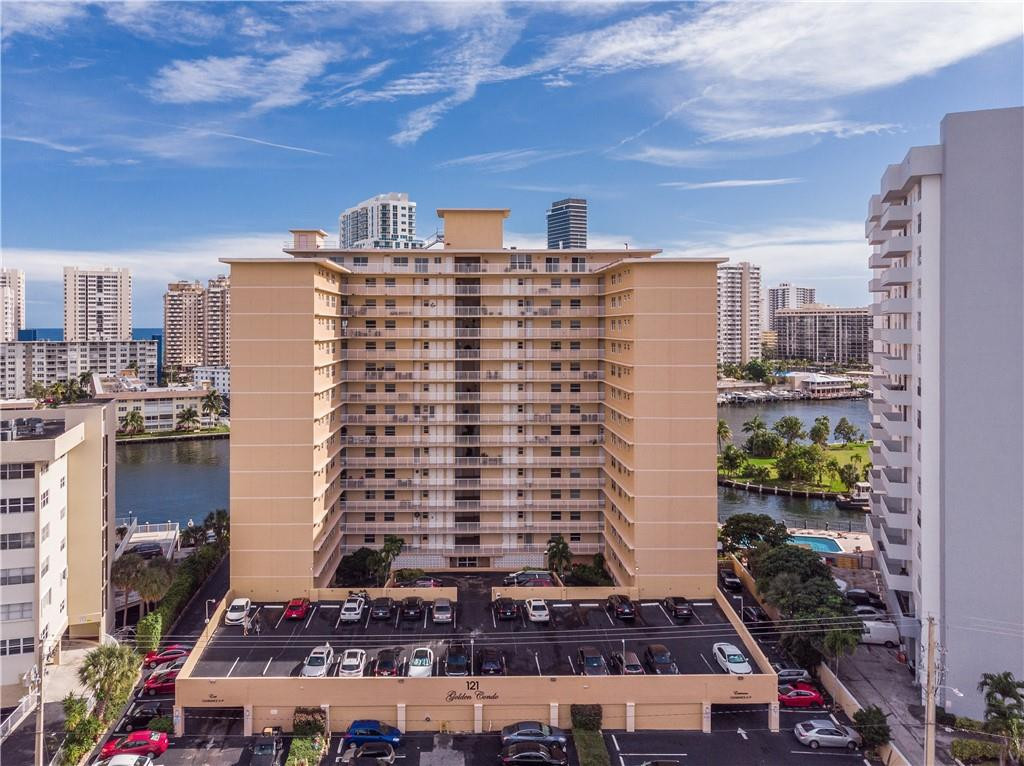 DORSEY ARMS - Residential