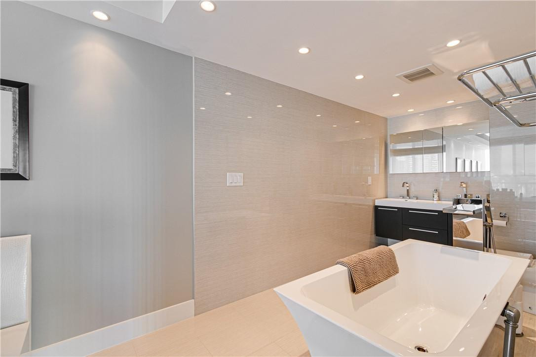 DORSEY ARMS - Residential