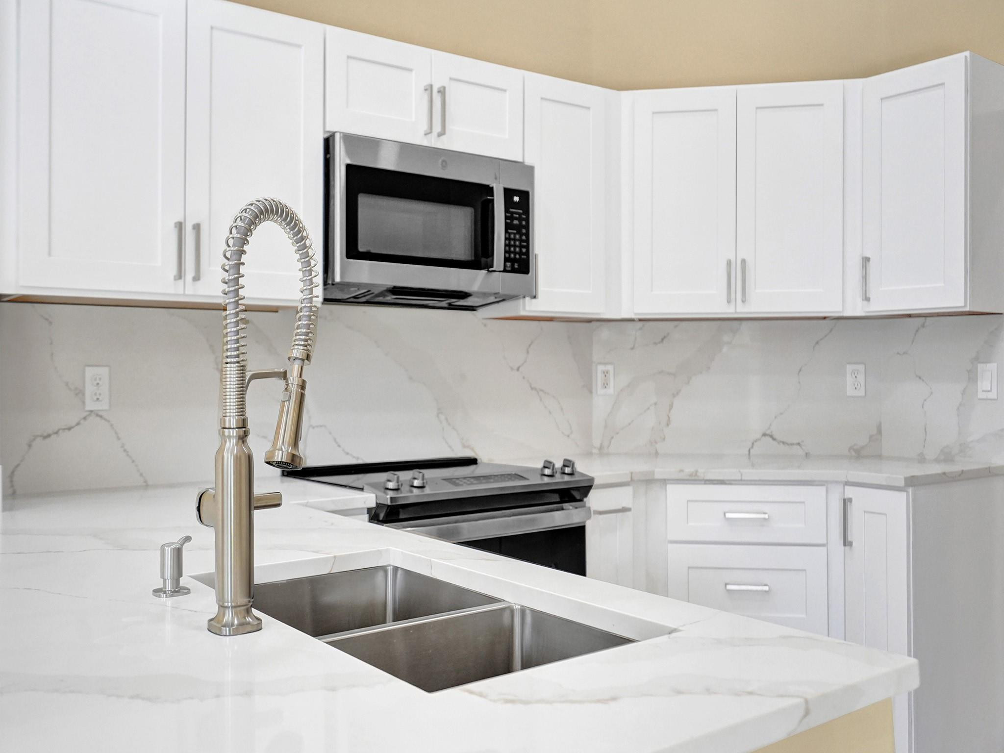 Pine Ridge South Add - Residential Lease