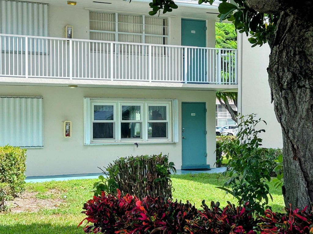 Photo of 340 Horizons W #108, Boynton Beach, FL 33435 (MLS # R11121754)