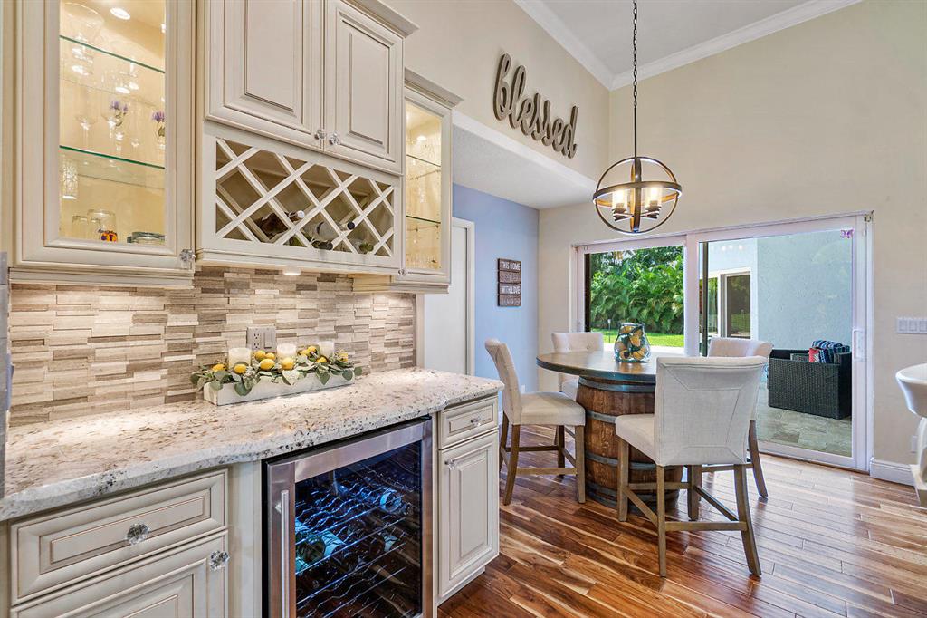 LEGEND LAKE ESTATES - Residential