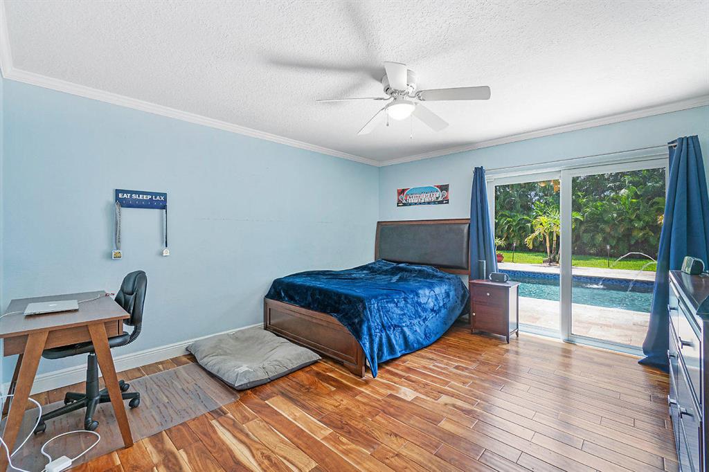 LEGEND LAKE ESTATES - Residential