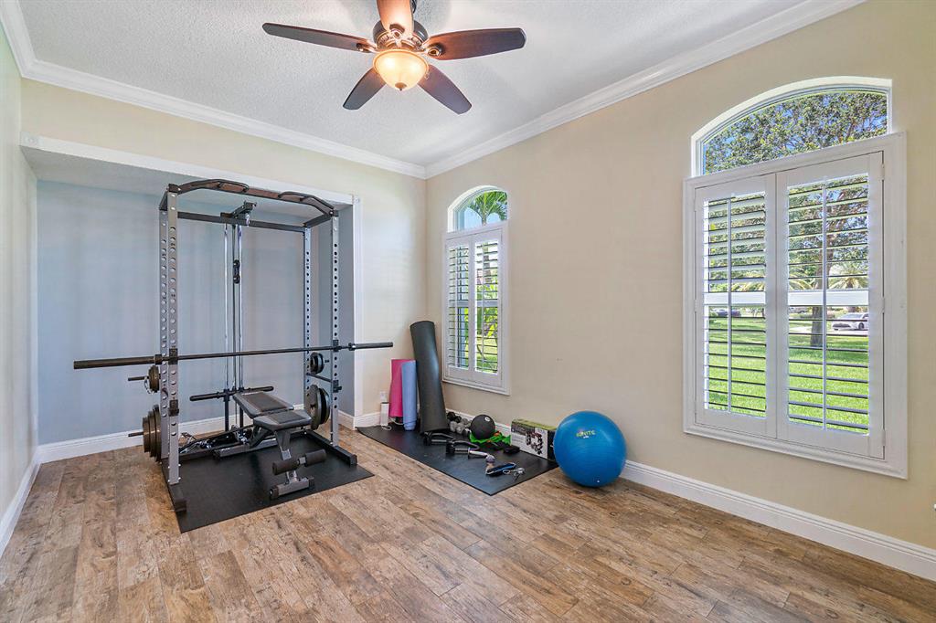 LEGEND LAKE ESTATES - Residential