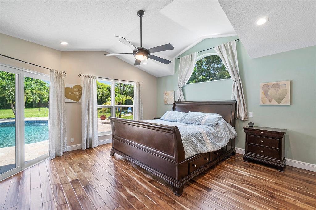 LEGEND LAKE ESTATES - Residential