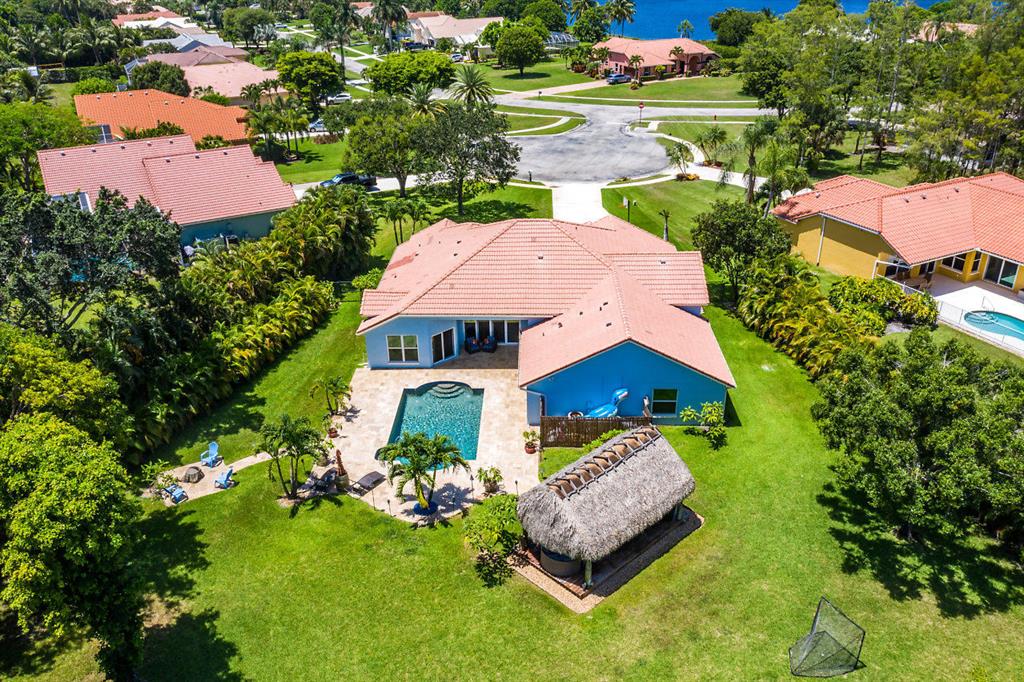 LEGEND LAKE ESTATES - Residential