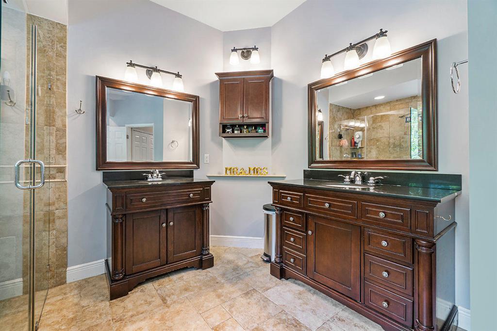 LEGEND LAKE ESTATES - Residential