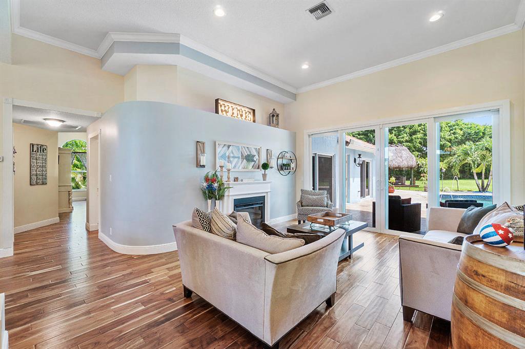 LEGEND LAKE ESTATES - Residential