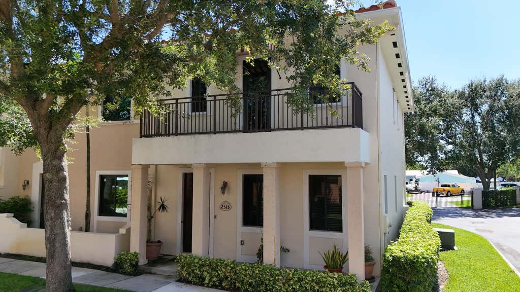 Photo of 2515 Venetian Court, Boynton Beach, FL 33426 (MLS # R11109231)