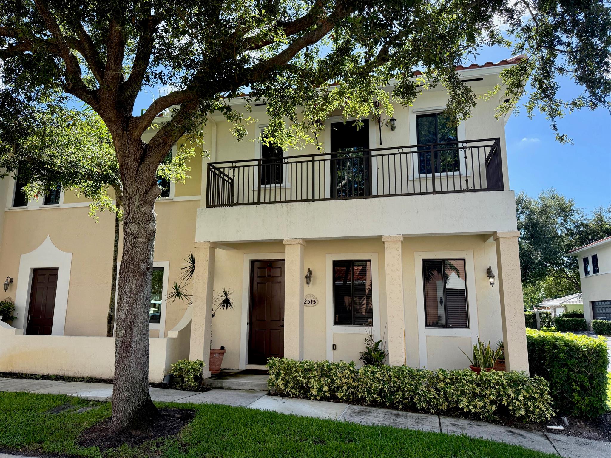 Welcome to this beautiful CORNER 3 bedroom, 2.5 bath townhouse in gated PET FRIENDLY Venetian Villas. The renovated kitchen has been opened to the living & dining areas, stainless steel Kitchen Aid Appliances, and exotic granite counters. Tile floors on 1st level and engineered wood floors on 2nd level. Large 2nd floor Landing/Loft area, Newer Water heater and Carrier A/C. Separate laundry room is upstairs. The primary bedroom has a private balcony (with views to pool), 2 walk-in closets. High ceilings (10ft), spacious 2 car garage. The HOA covers Cable TV, NEW Roof/Gutters installed (12/2024), convenient pool and lush landscaping. Well located community moments to all the shopping, restaurants and beaches, I95 and Turnpike and close to downtown Delray Beach.