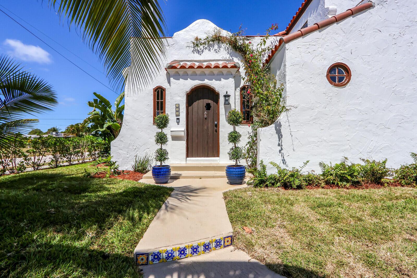 359 Greenbriar Drive Main House