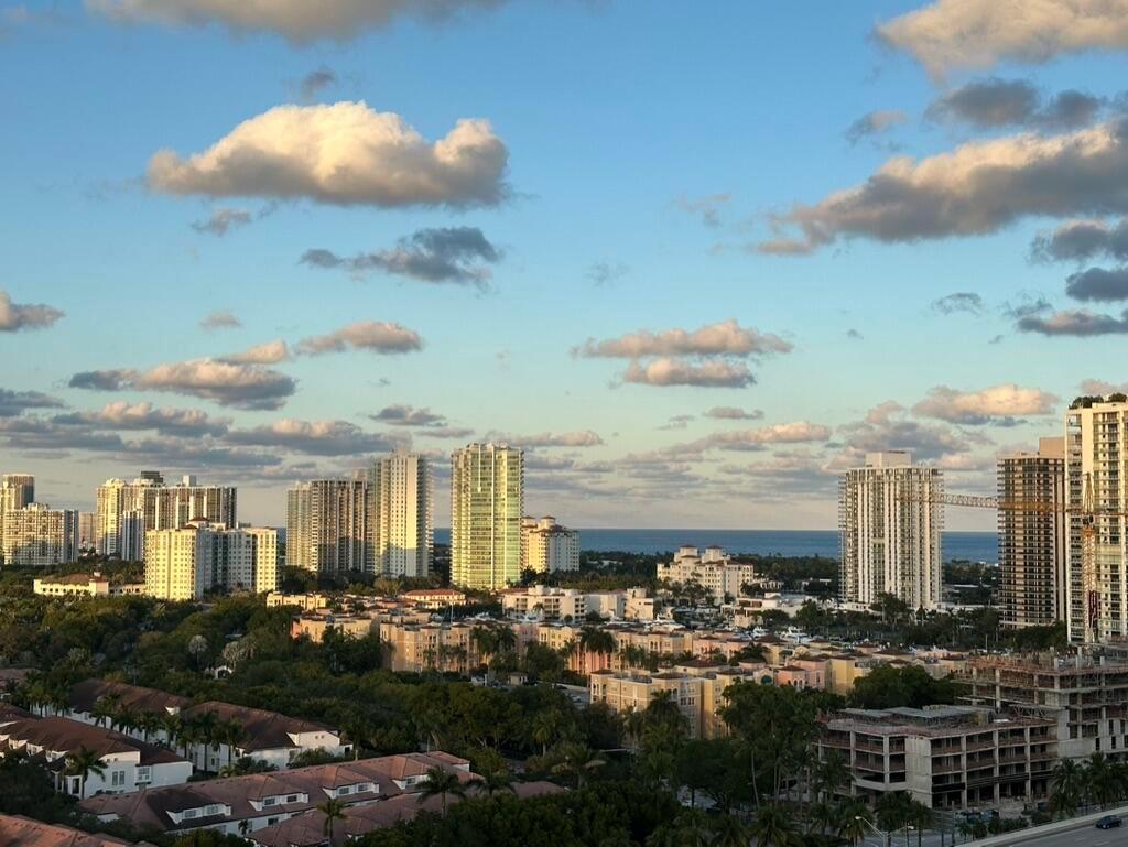MYSTIC POINTE TOWER 600 C - Residential