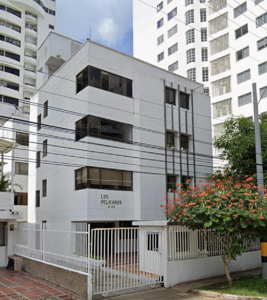This lovely 2 bed 2 bath condo is located in the exclusive seaside area of Bocagrande. With 1 covered parking space, 3 mini-split air conditioning units, water heater, dining and living area. Low monthly administrative fee of $95.00. It is just a short walk to the bay and 3 blocks from the beautiful beaches, casinos and eclectic dining scene. Perfect for your seasonal getaway, retirement, family vacation spot or permanent move.
