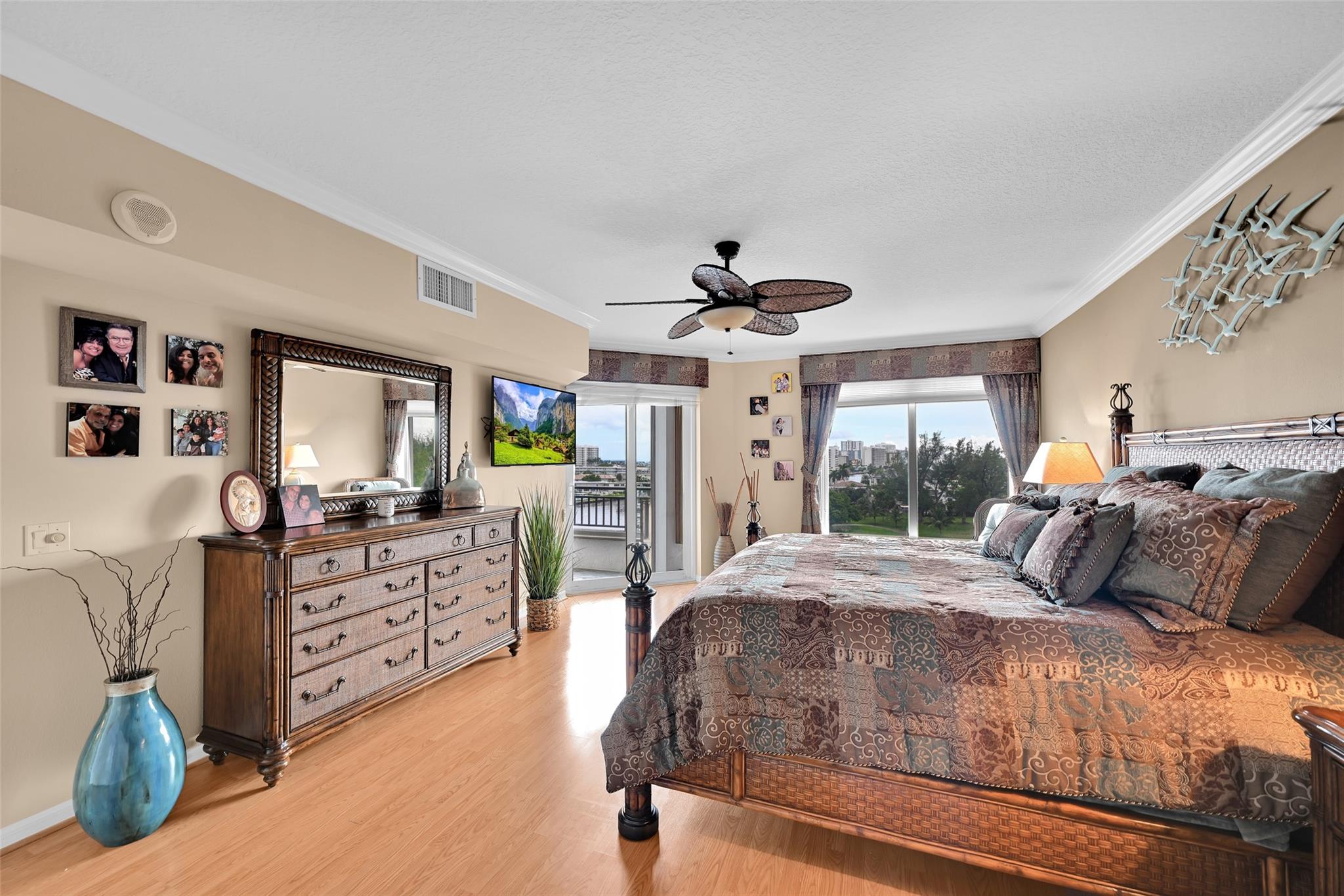 THE POINTE - Residential