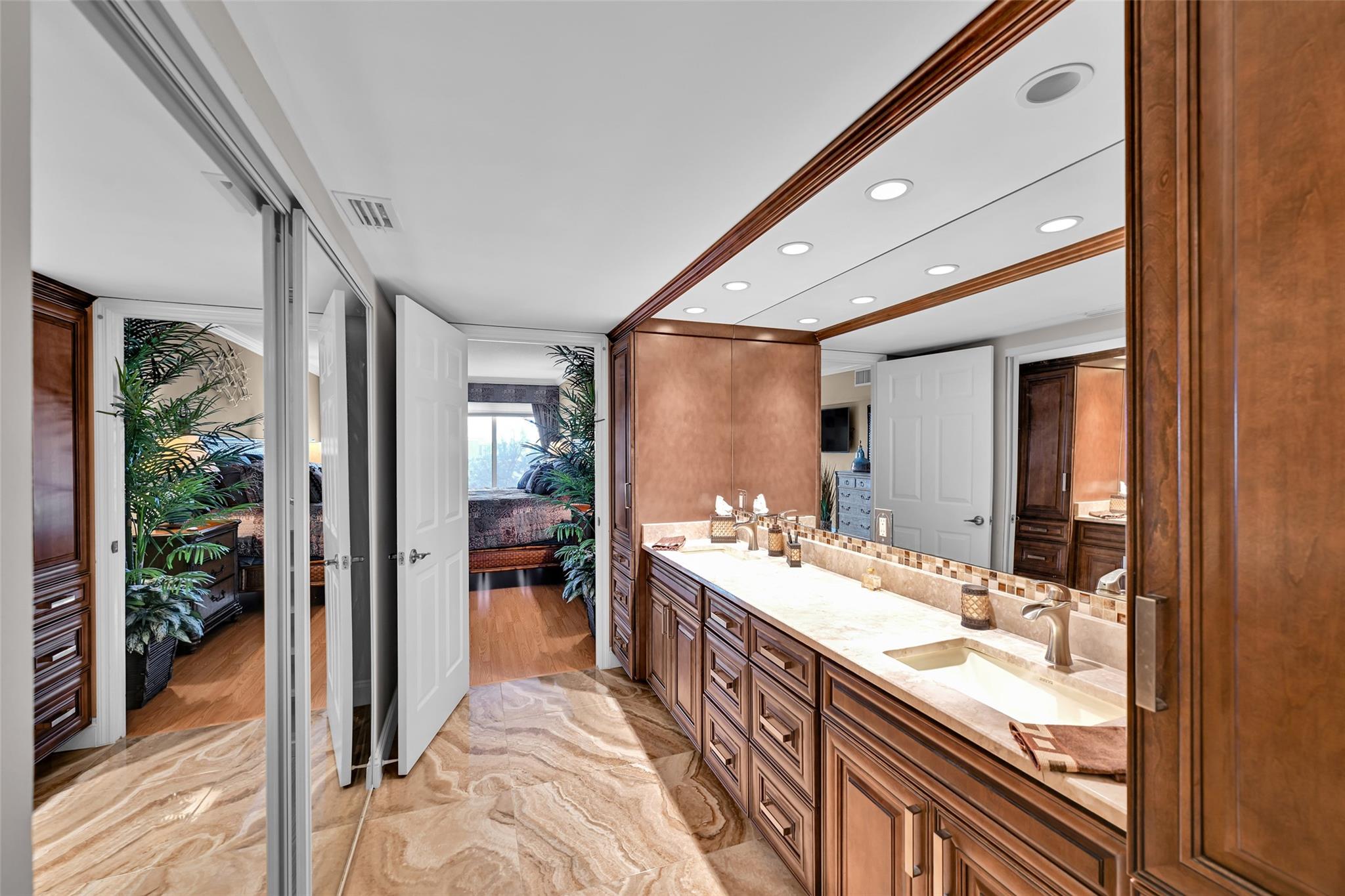 THE POINTE - Residential