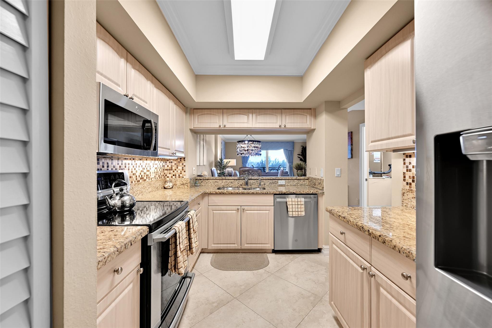 THE POINTE - Residential