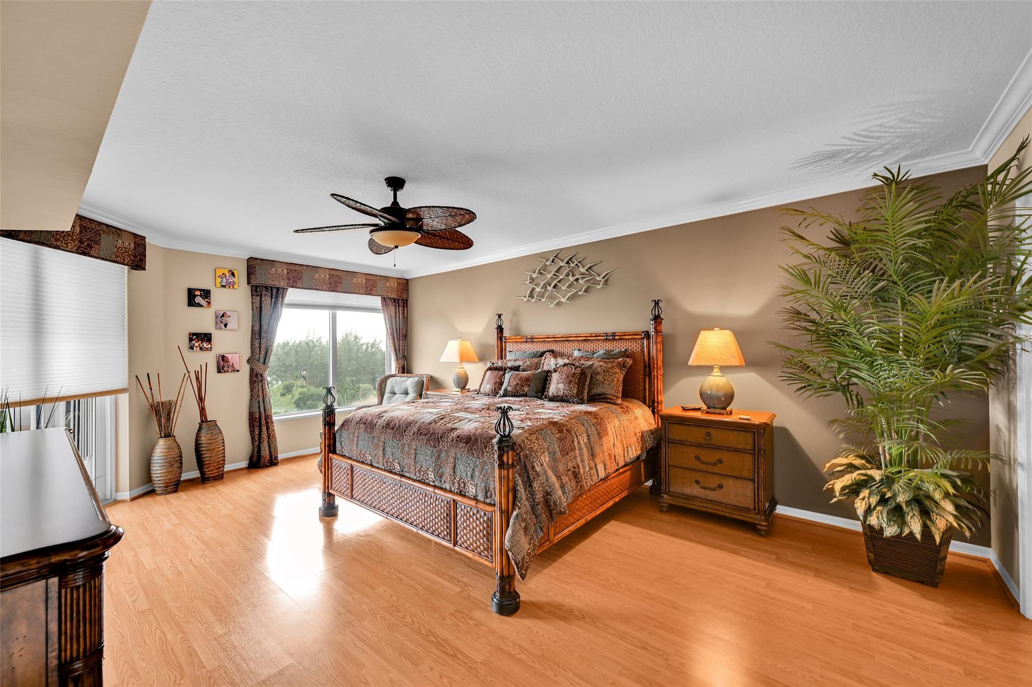 THE POINTE - Residential