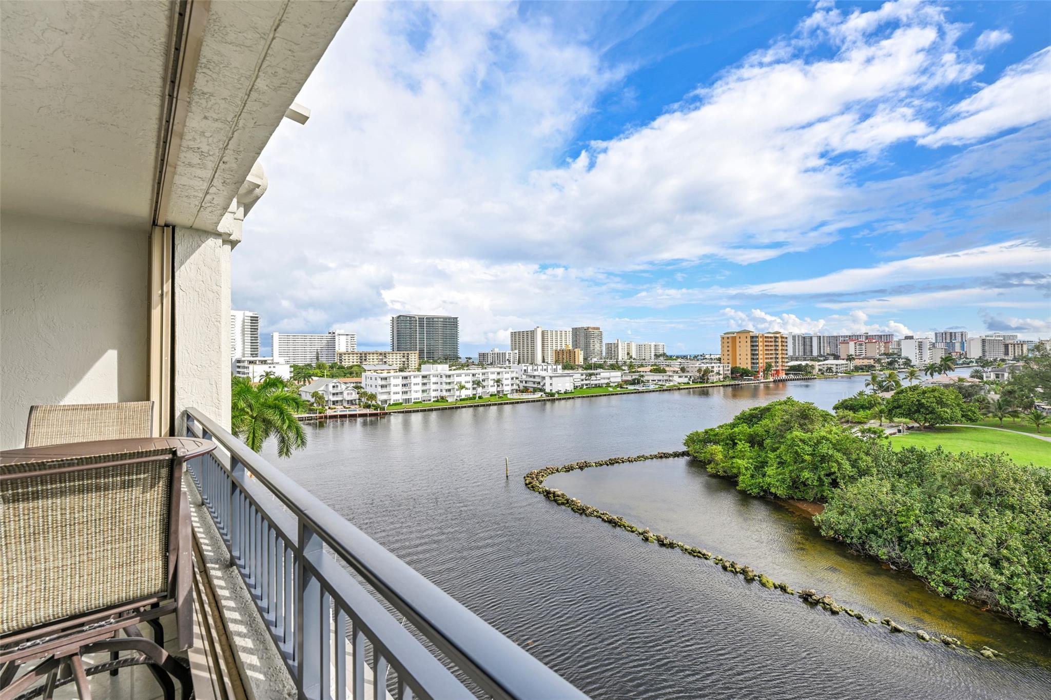 View photos, virtual tours, details... 2880 NE 14th Street Cswy 610