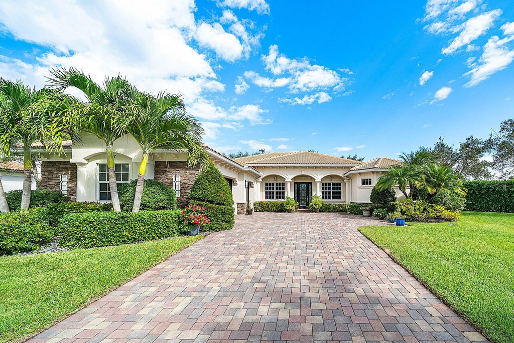 Photo of 287 Rudder Cay Way, Jupiter, FL 33458 (MLS # R11136912)