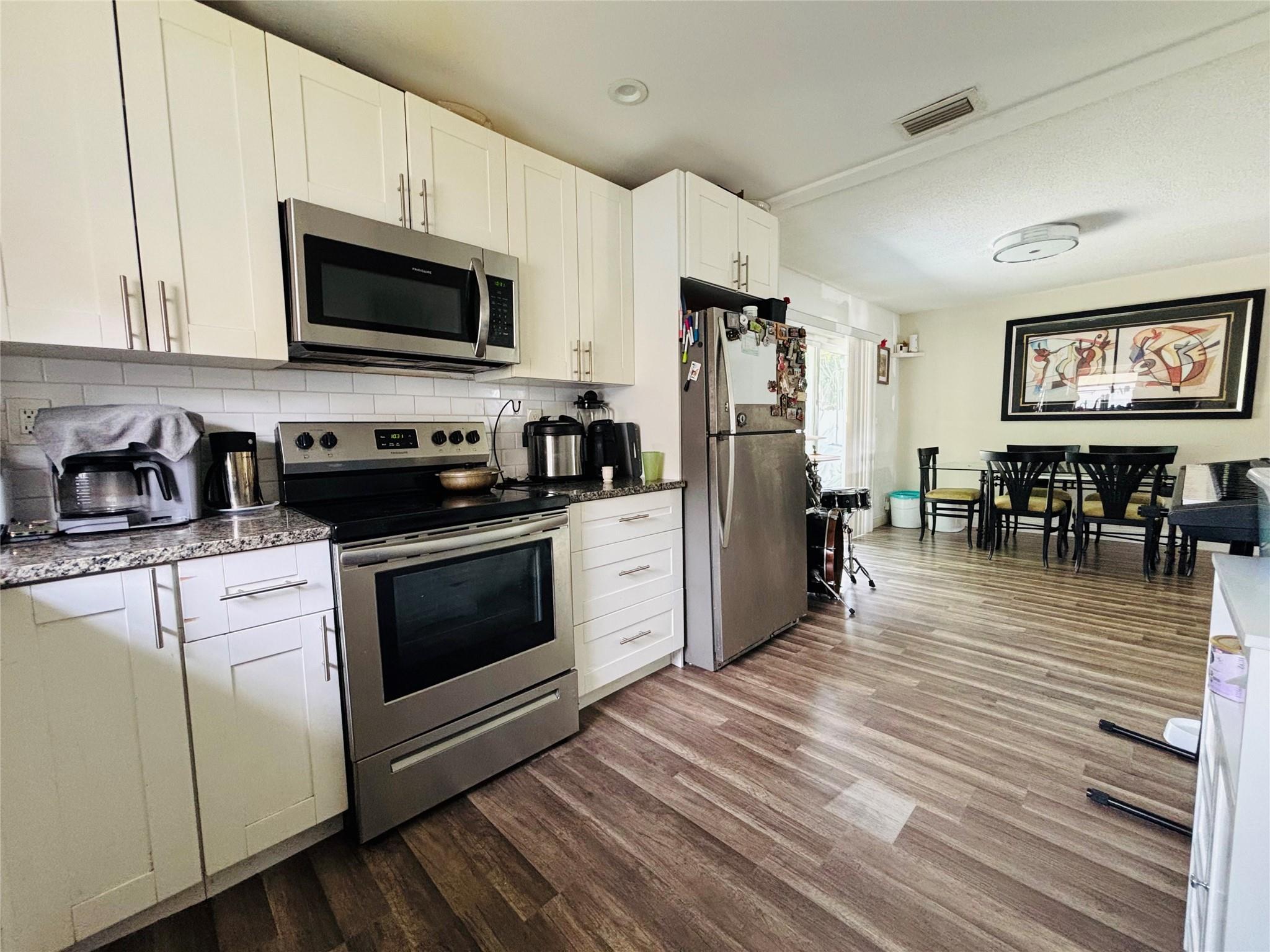 426 SW 79th Ter