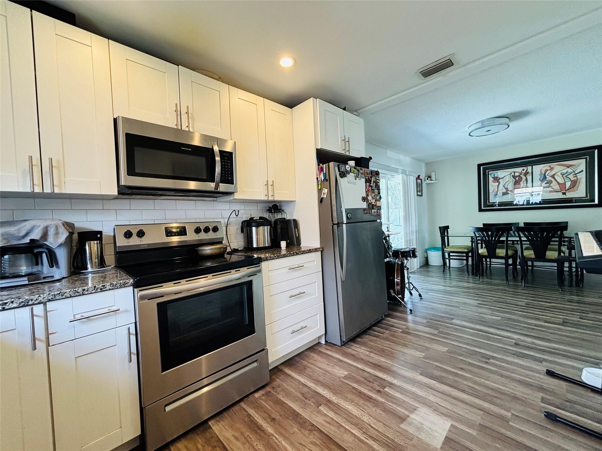 426 SW 79th Ter