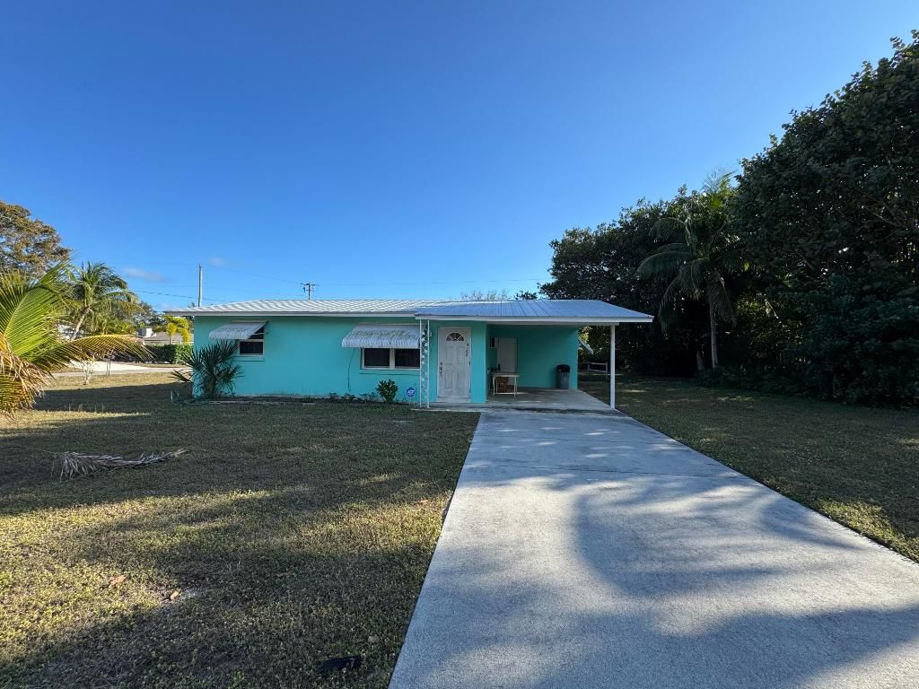Photo of 9162 SE Pomona Street, Hobe Sound, FL 33455 (MLS # R11158541)
