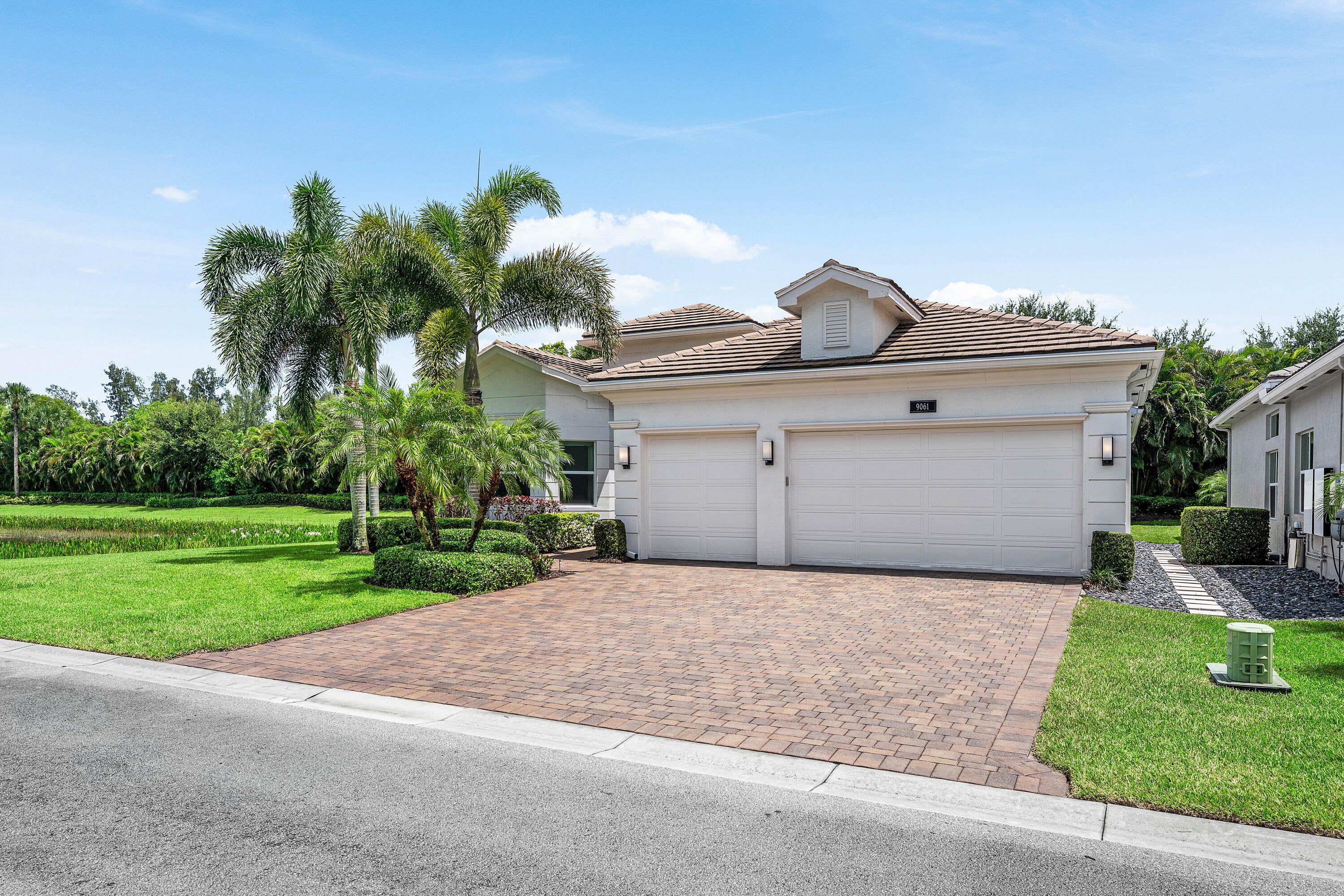 9061 GOLDEN MOUNTAIN Circle