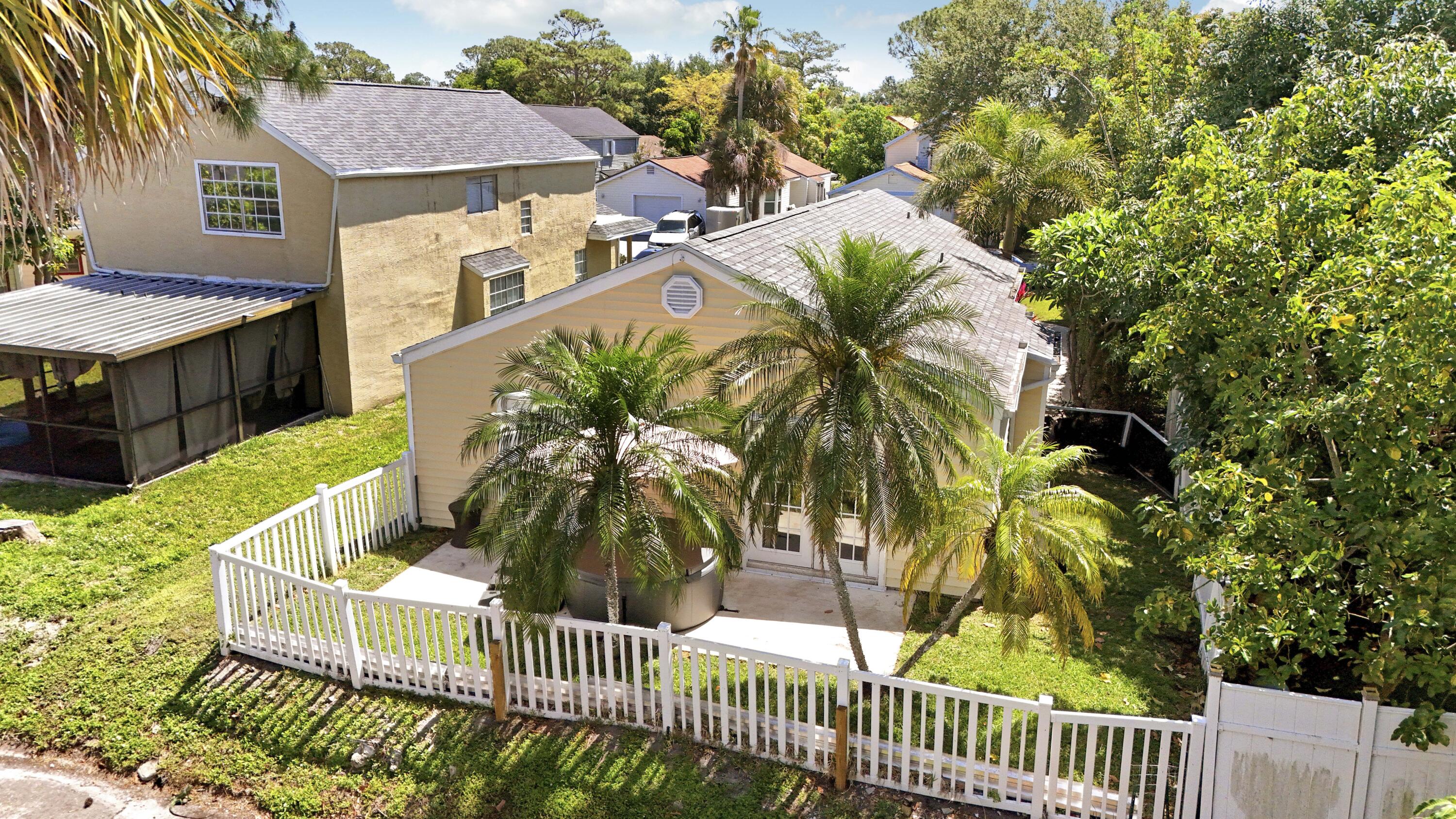 VICTORIA WOODS 2 - Residential