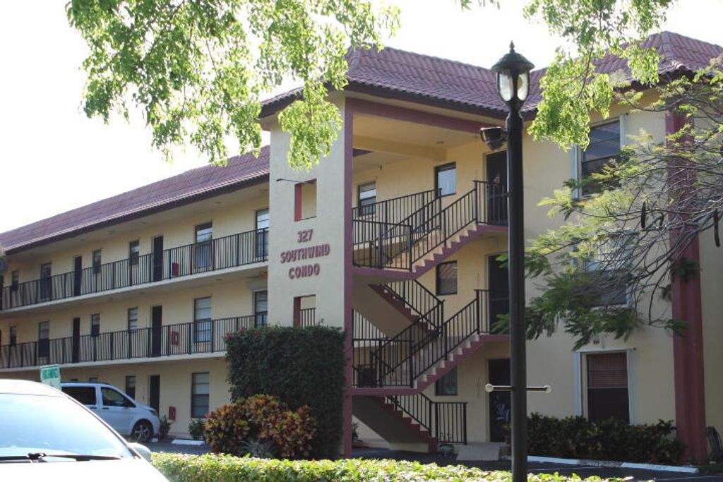 Photo of 327 Southwind Drive #204, North Palm Beach, FL 33408 (MLS # R10796010)