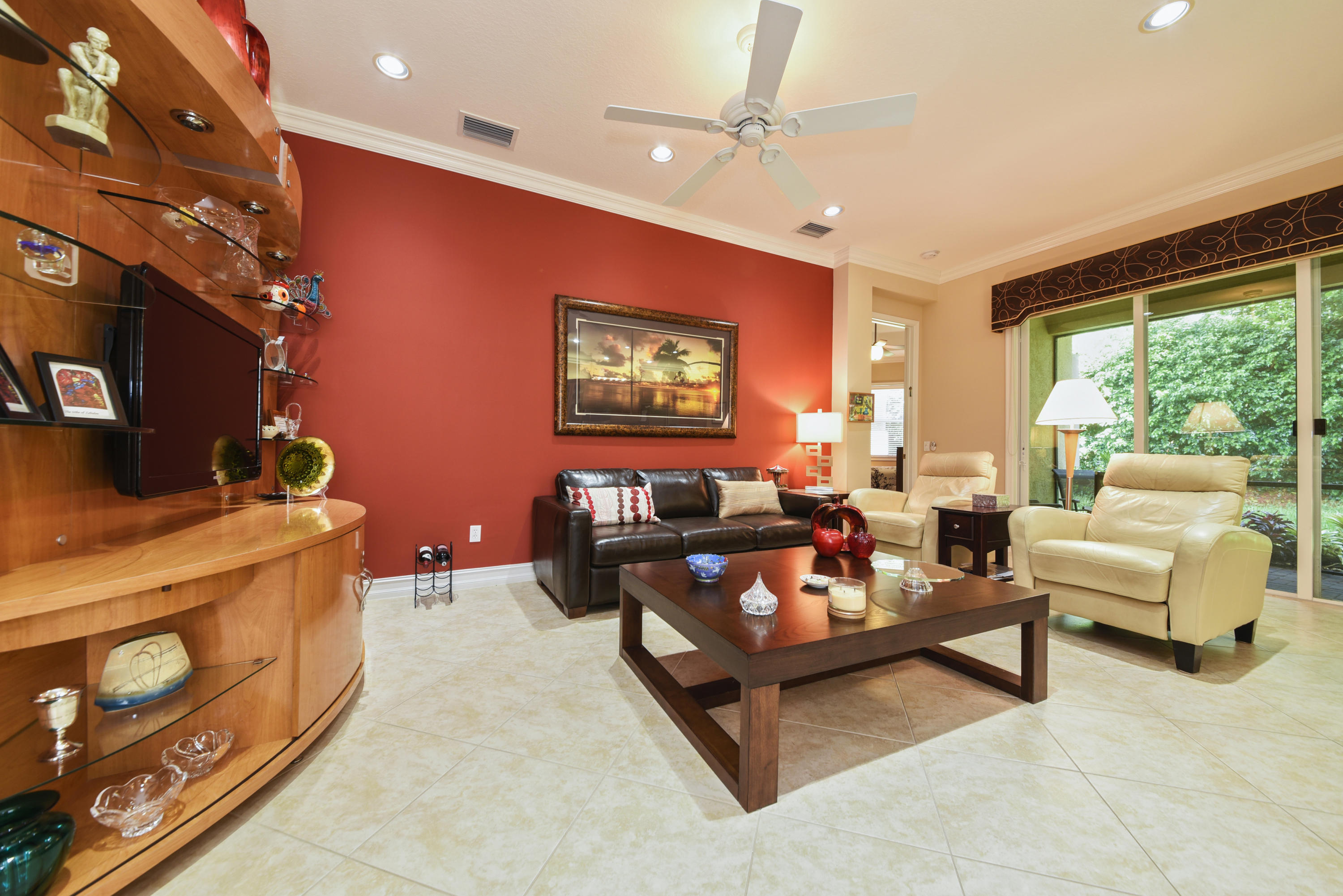 VALENCIA POINTE 3 - Residential