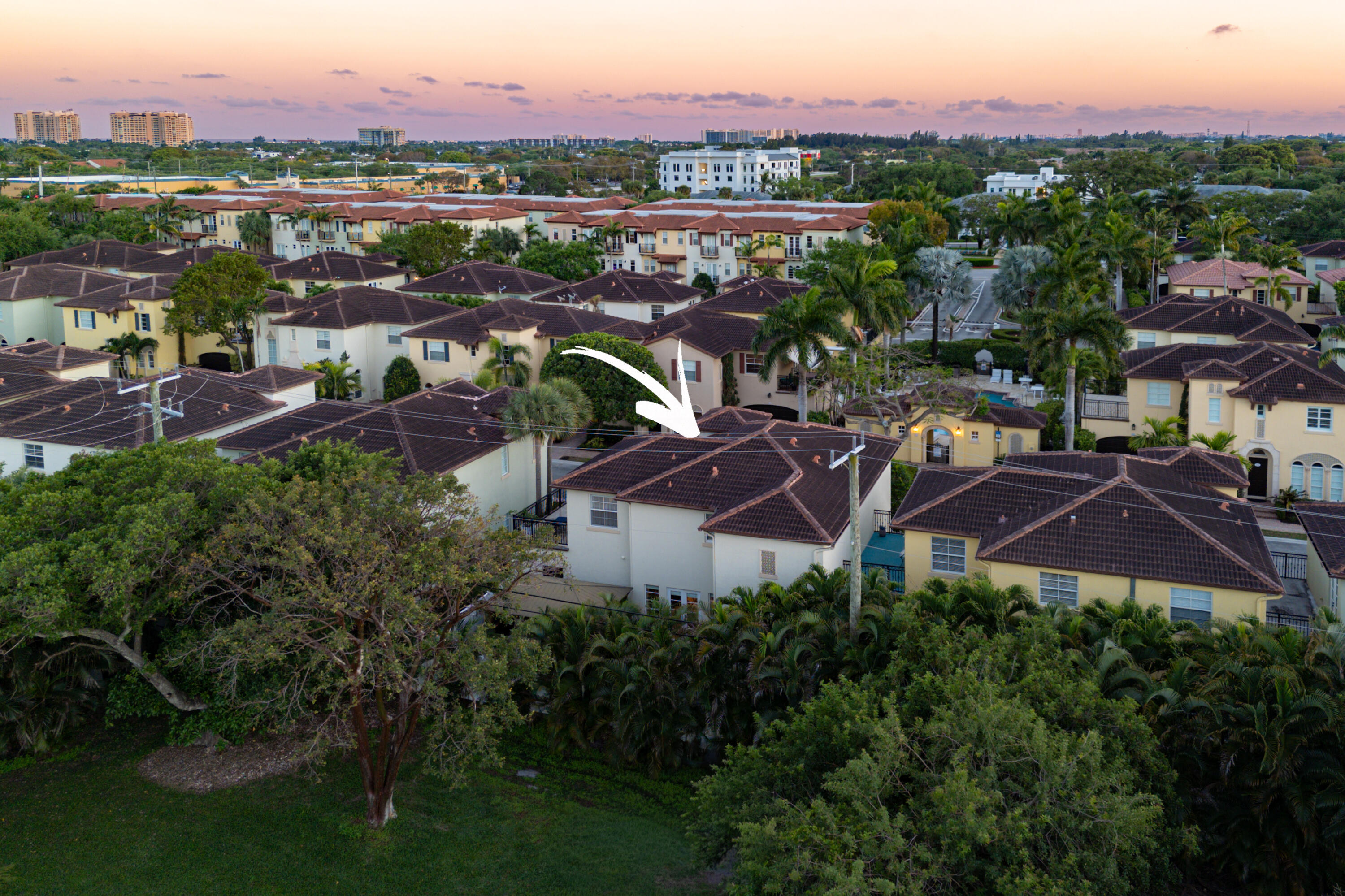 ROYAL POINCIANA - Residential