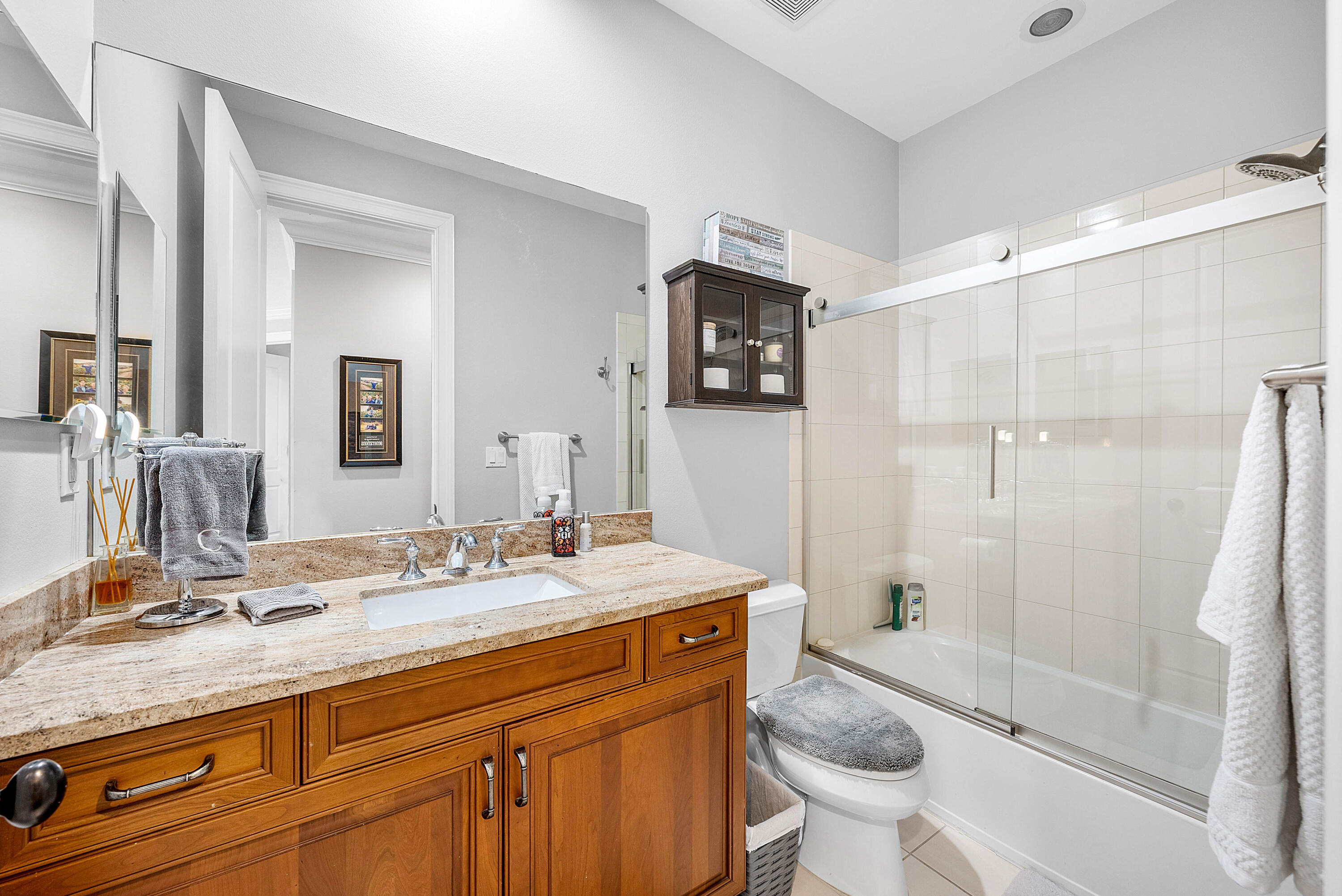 ROYAL POINCIANA - Residential