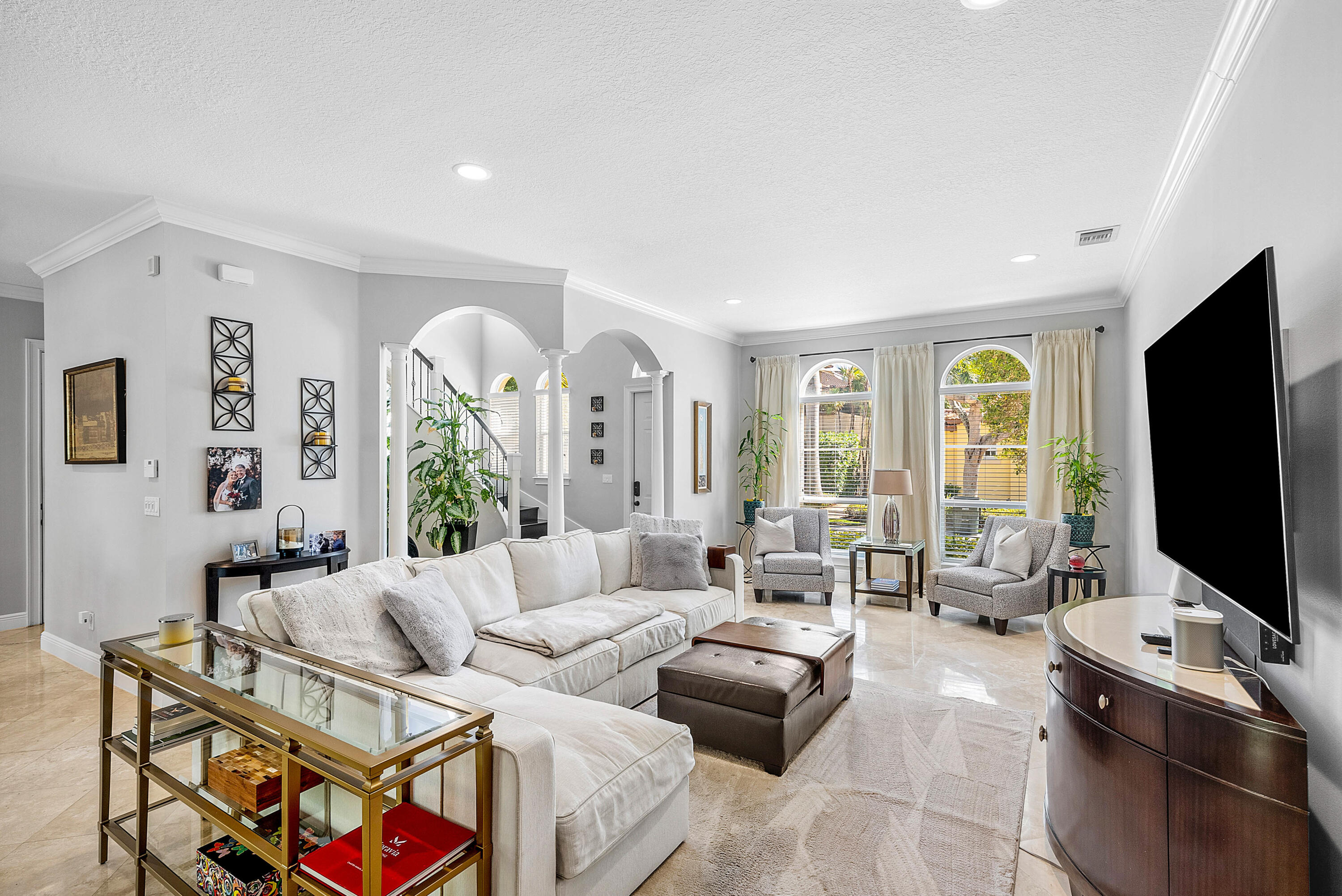 ROYAL POINCIANA - Residential