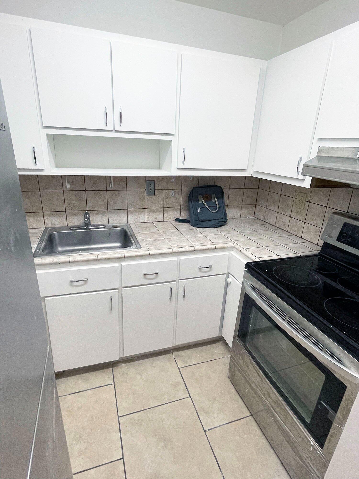 ISLA DEL MAR CONDO - Residential Lease