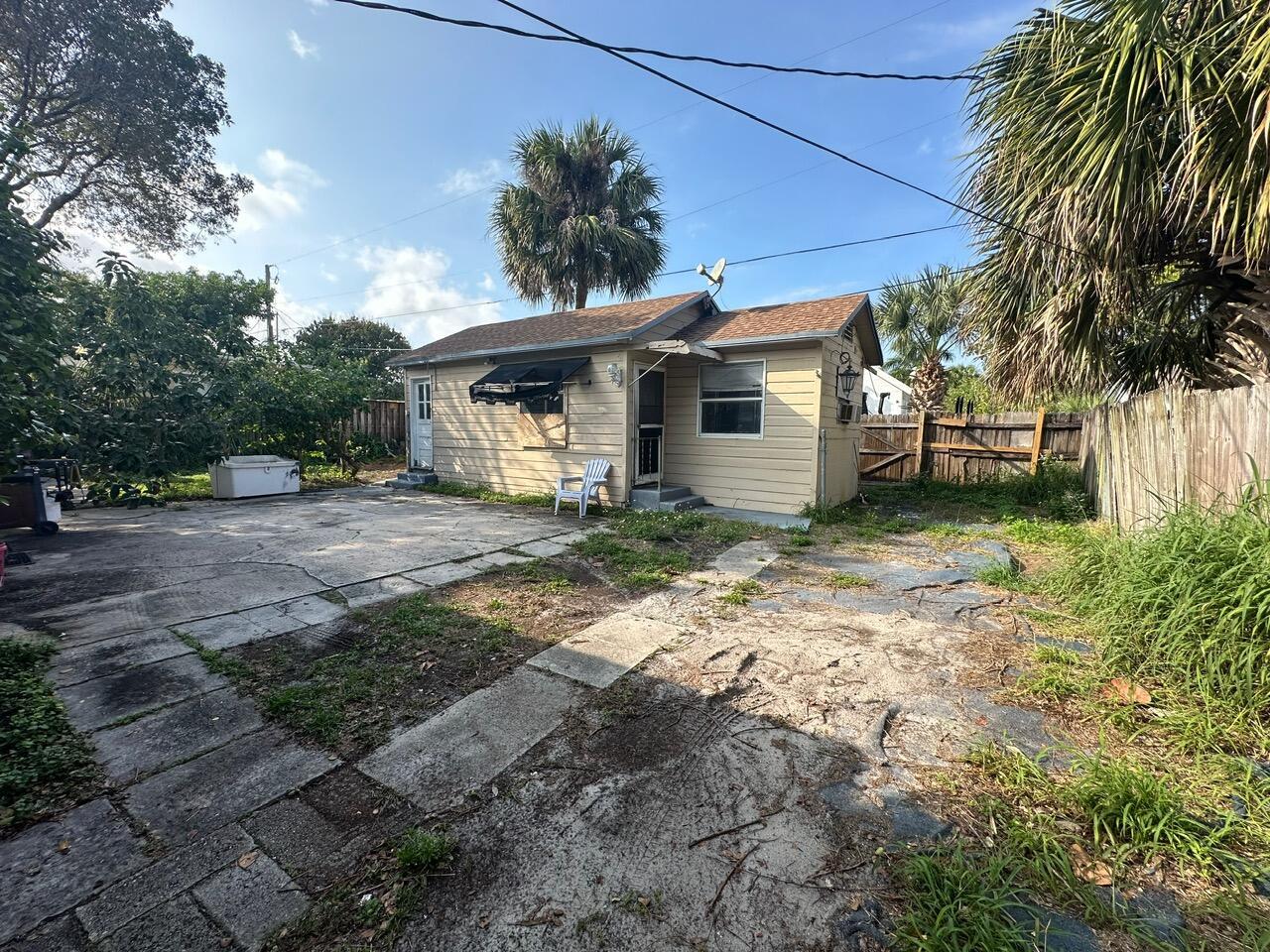 NORTH PALM BCH 1 - Residential Income