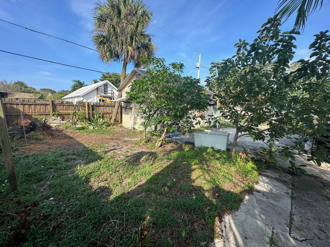 NORTH PALM BCH 1 - Residential Income