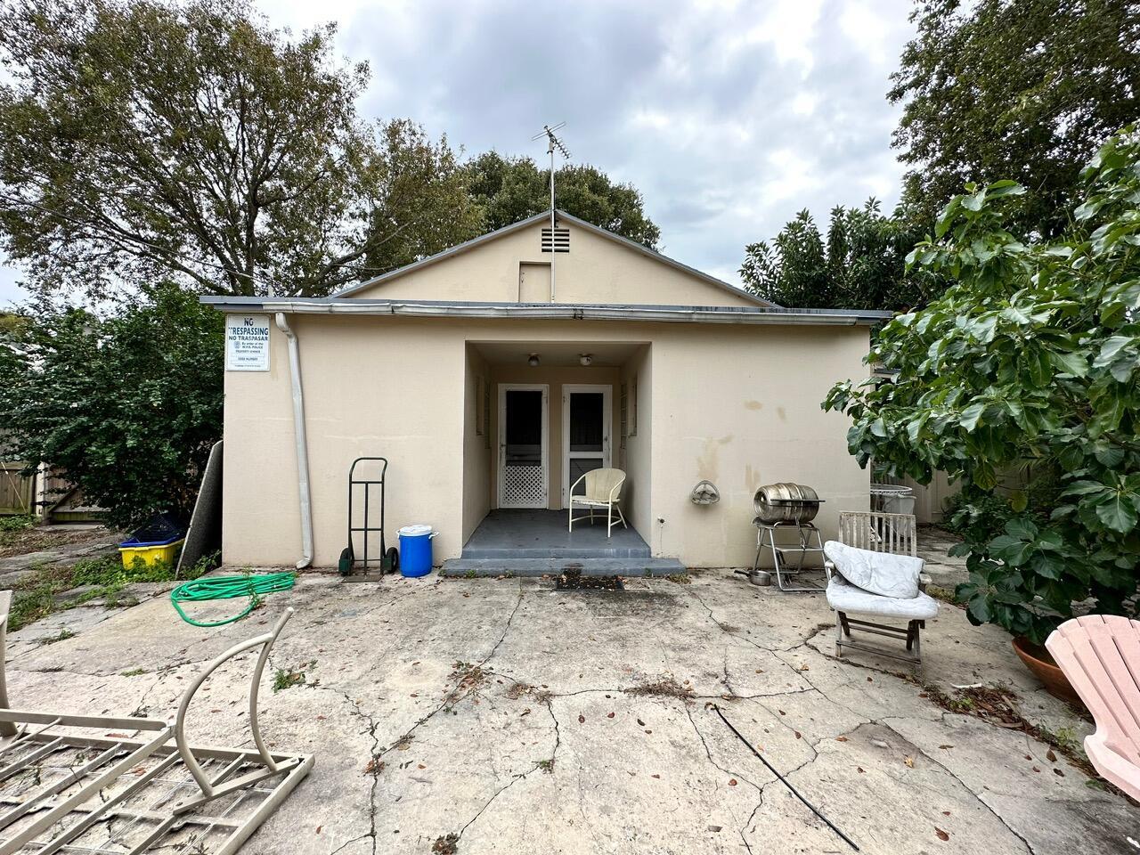 NORTH PALM BCH 1 - Residential Income