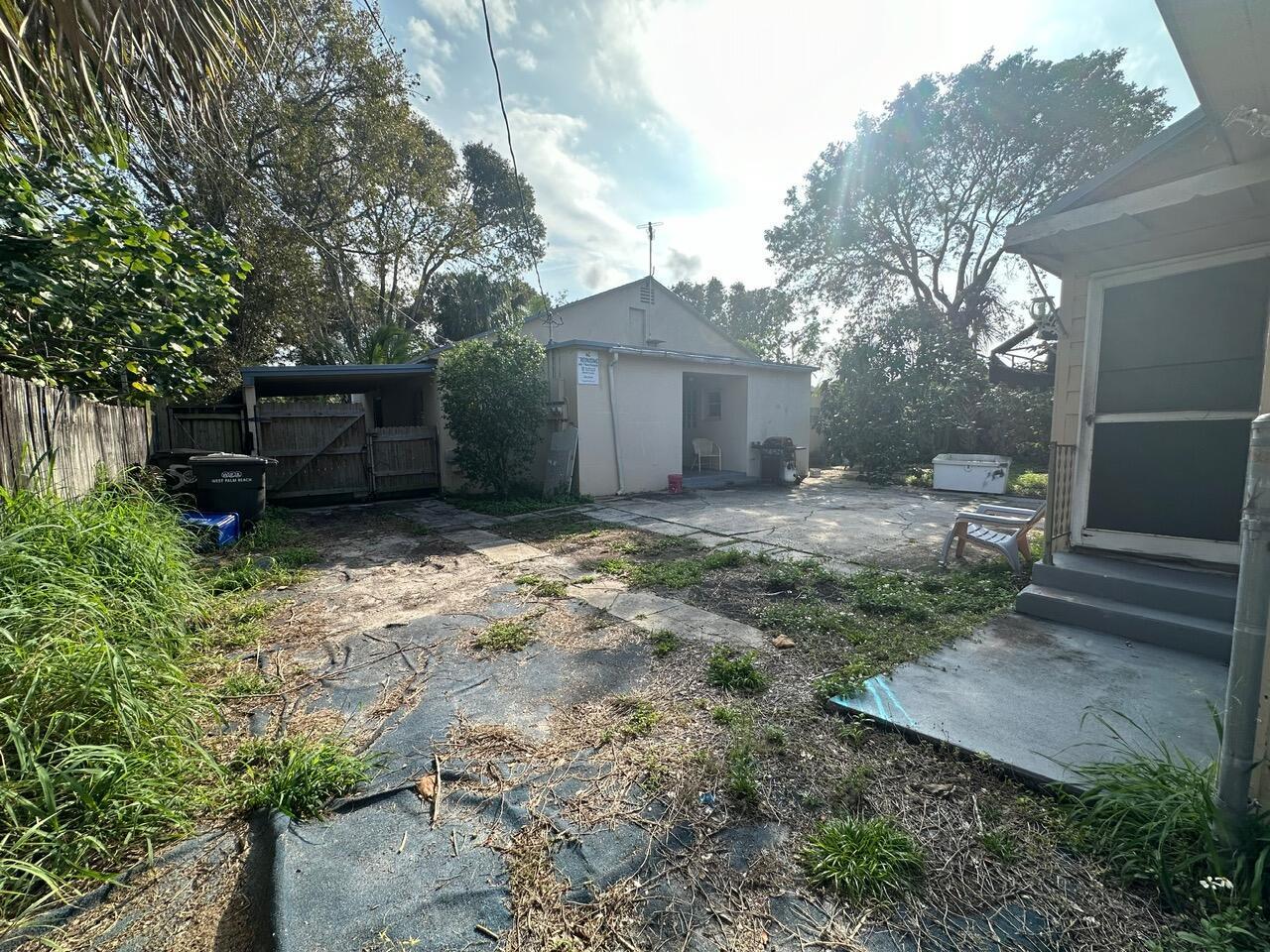 NORTH PALM BCH 1 - Residential Income