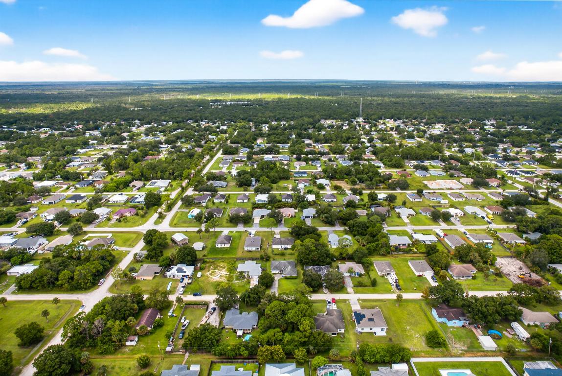 VERO LAKE ESTATES UNIT K - Land