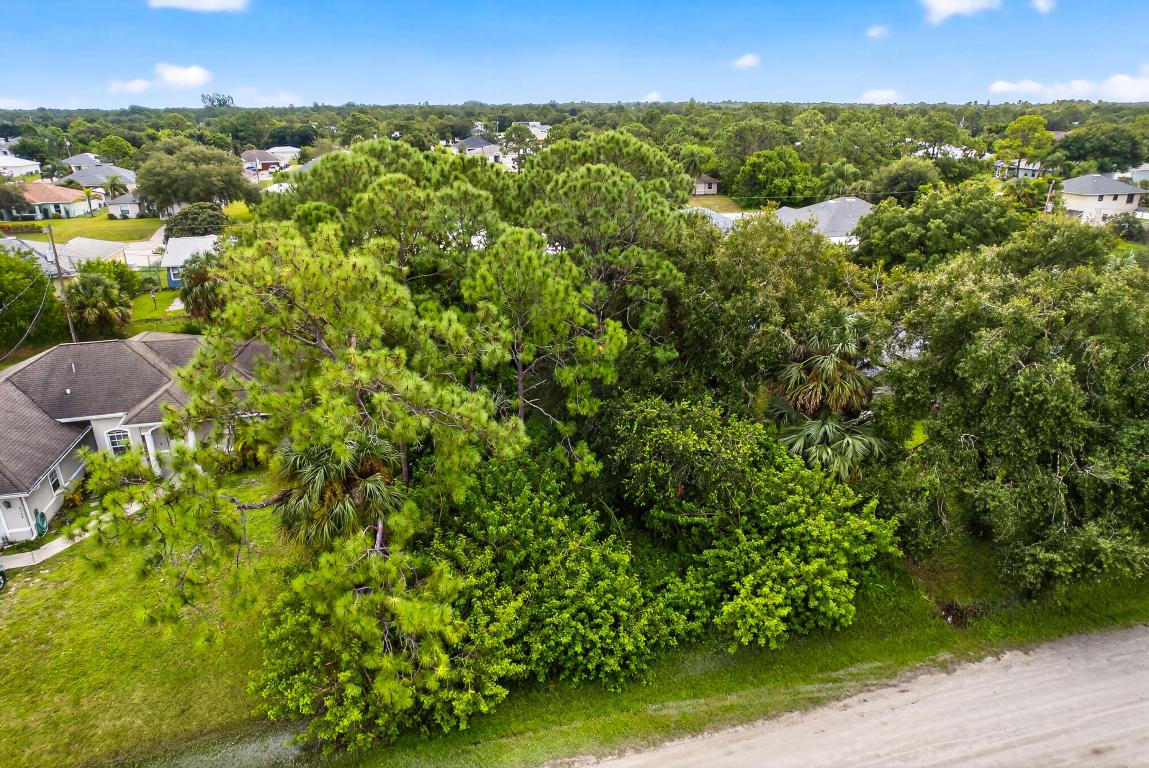 VERO LAKE ESTATES UNIT K - Land