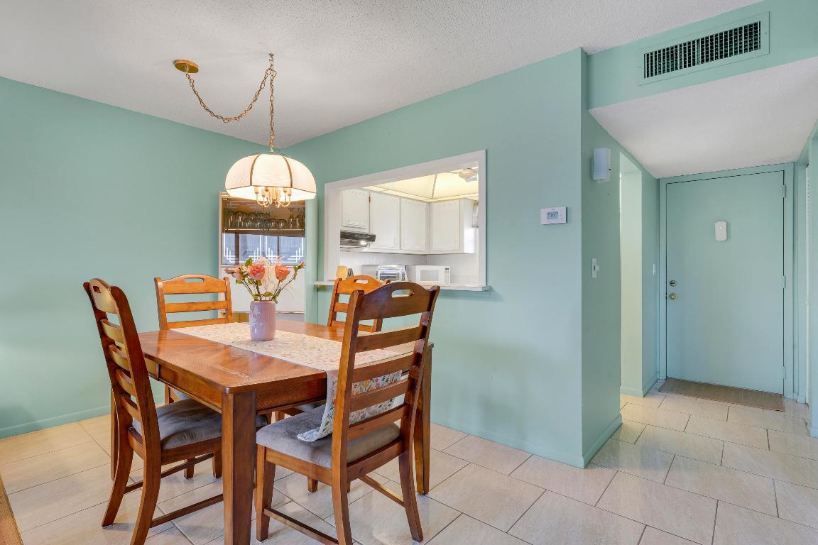 LAKESIDE VILLAGE CONDO 8 - Residential