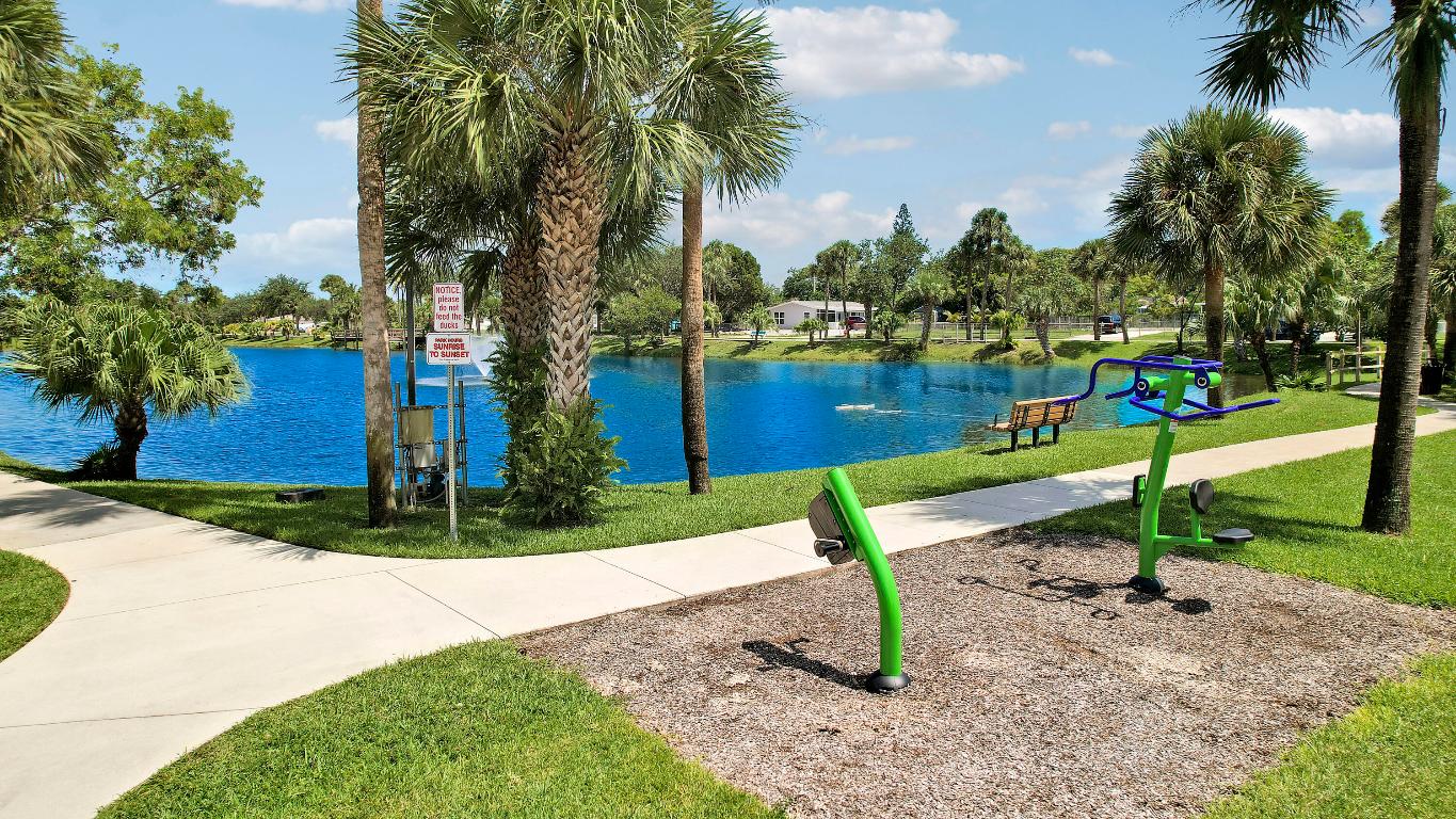 LAKESIDE VILLAGE CONDO 8 - Residential