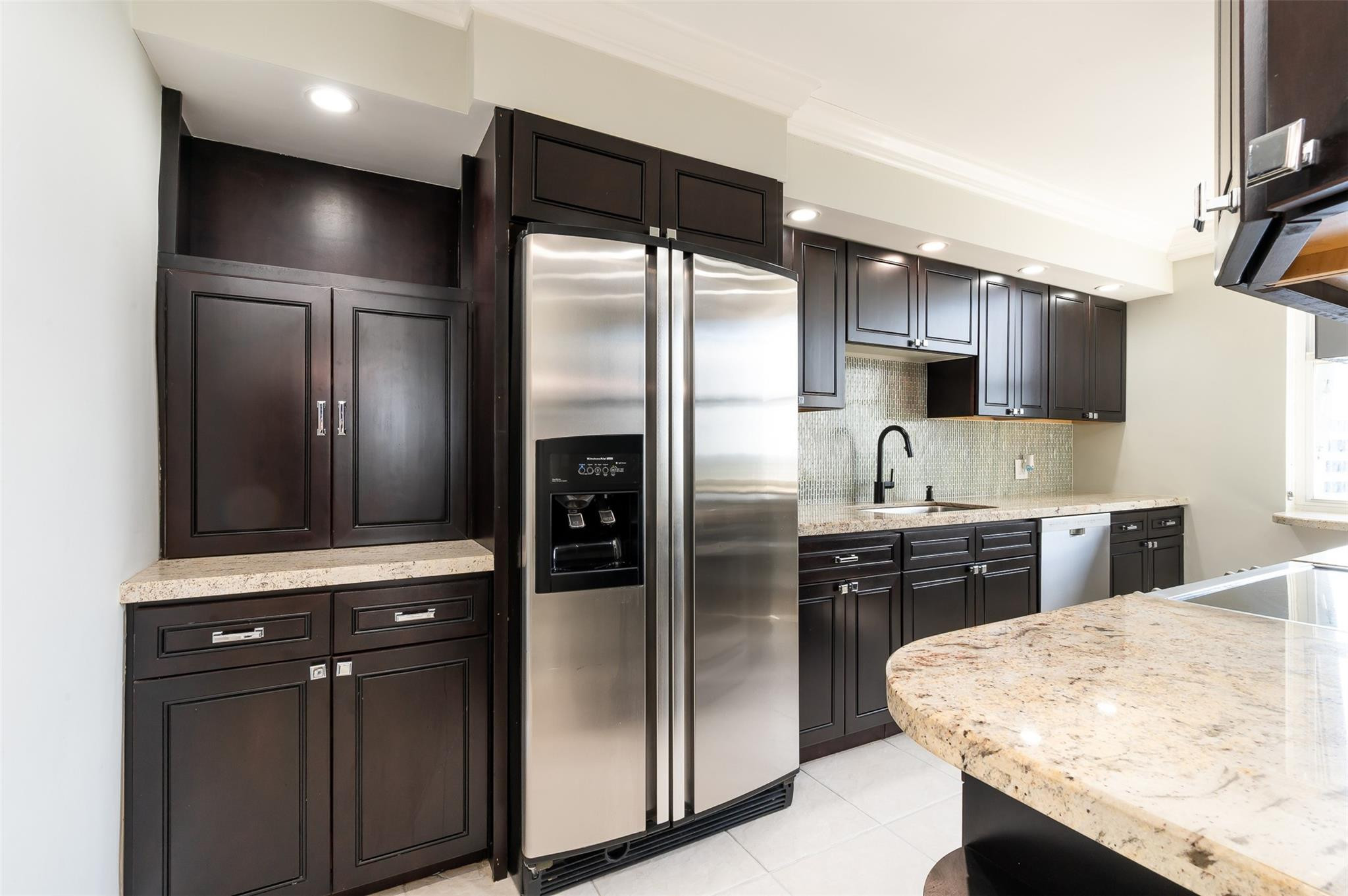 Cloister Beach Towers - Residential