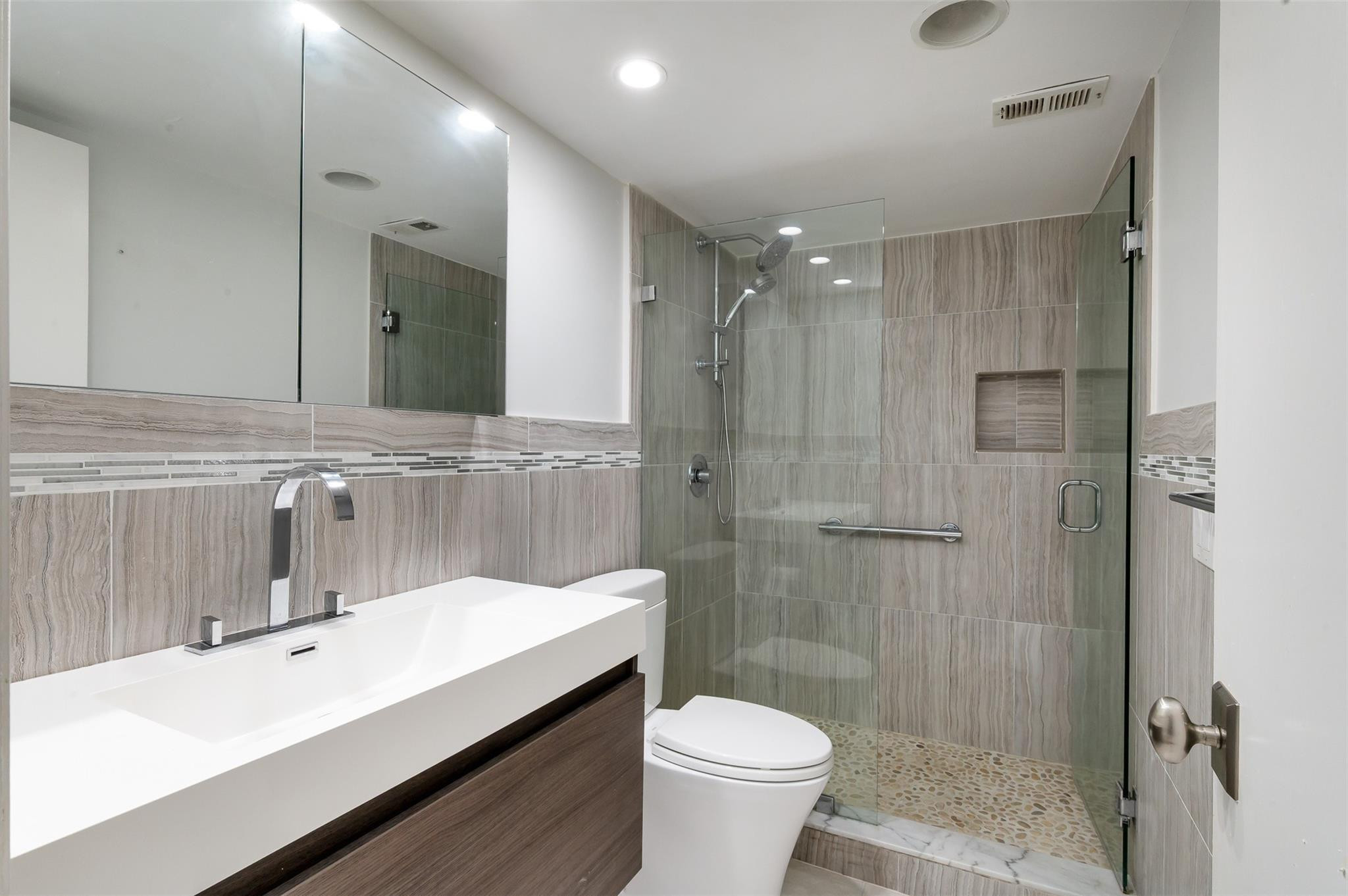 Cloister Beach Towers - Residential