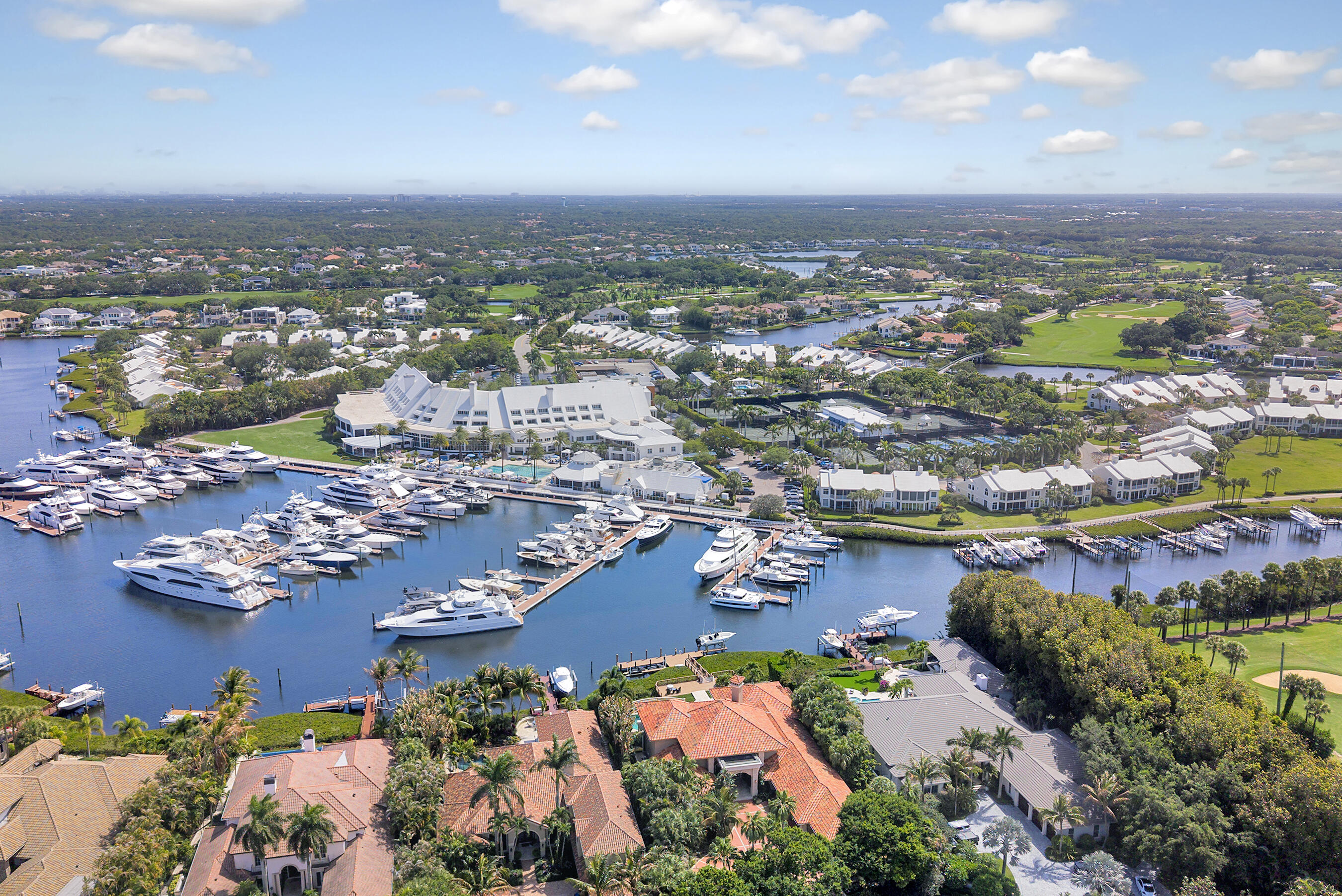 SPYGLASS AT ADMIRALS COVE CONDO - Residential
