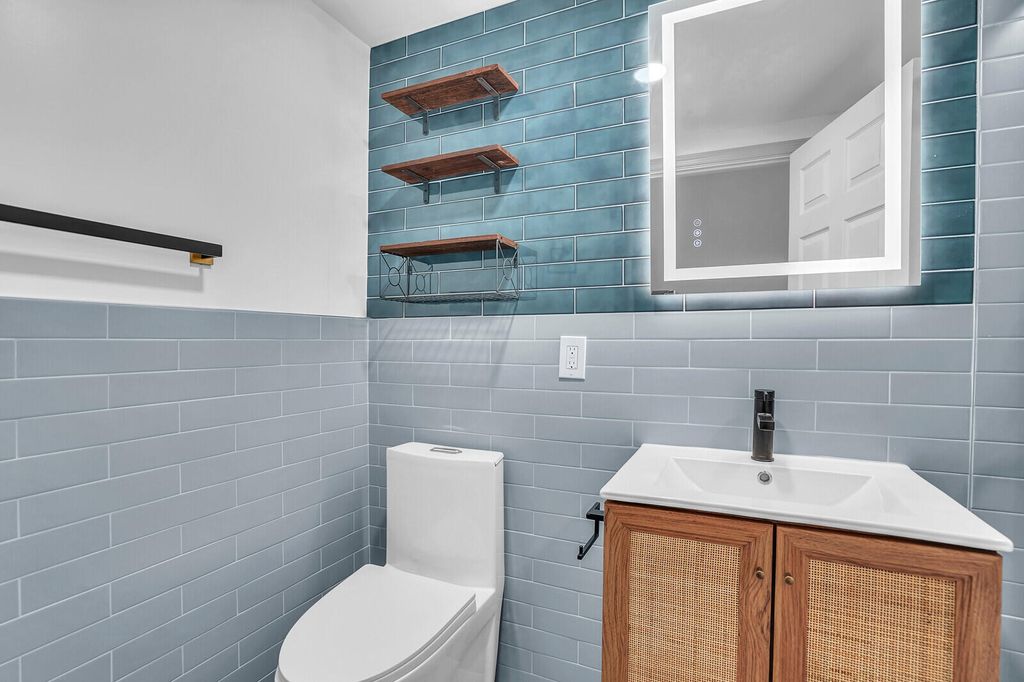 Photo of 4011 36th Ct, West Palm Beach, FL 33407 (MLS # B26033783)