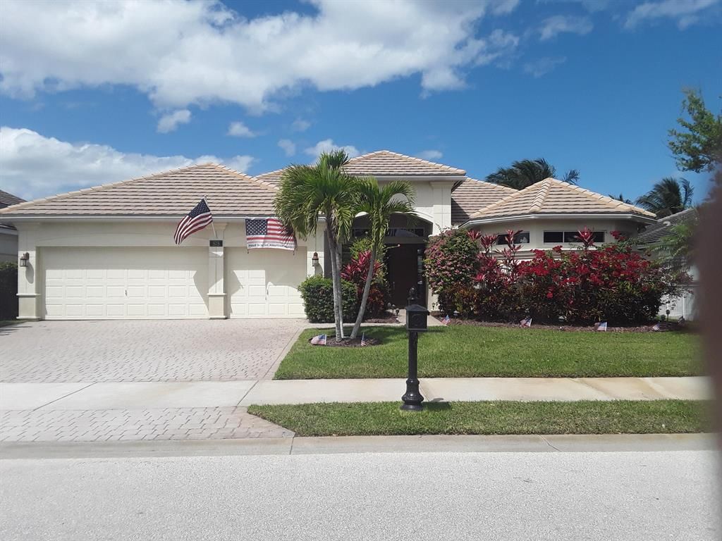 Photo of 575 SW Lost River Road, Stuart, FL 34997 (MLS # R10699231)